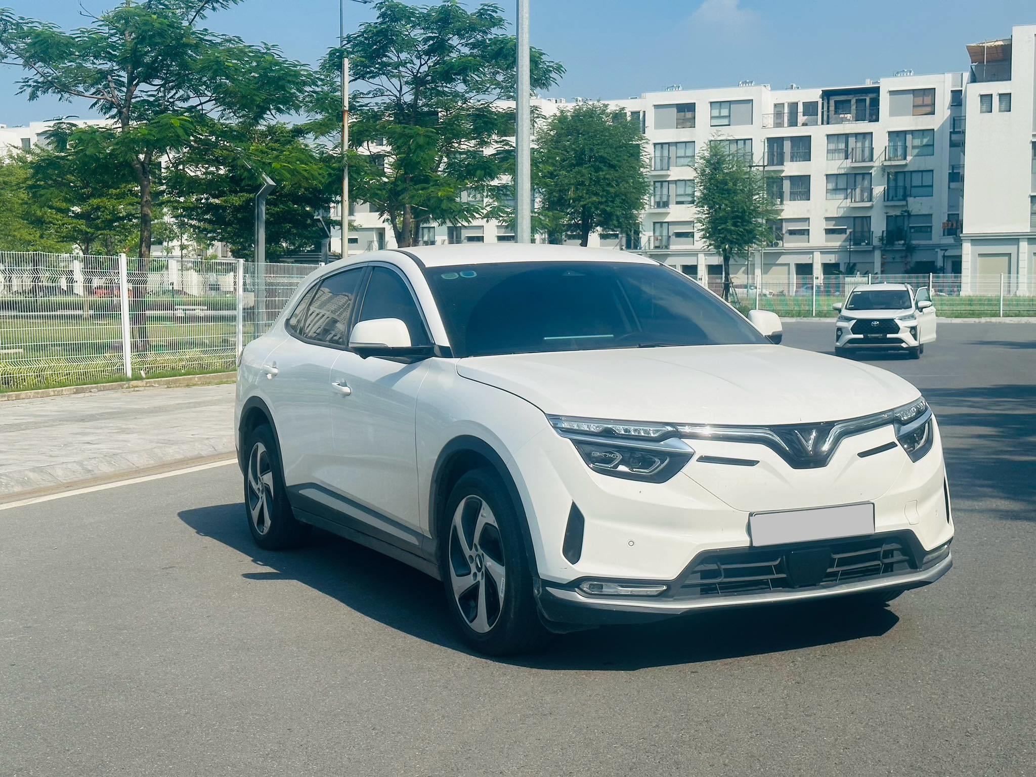 Hình ảnh xe VINFAST VF8 ECO 2024 - 20.000KM