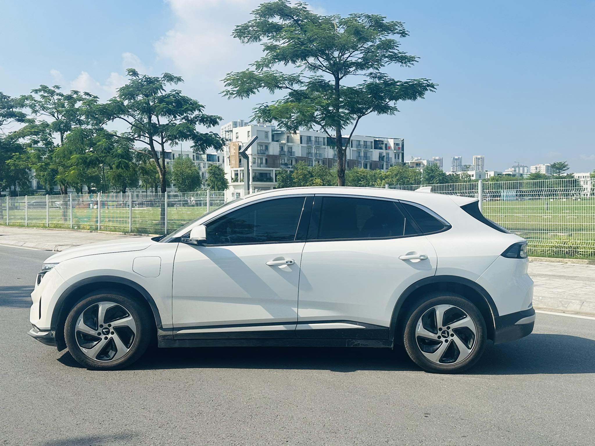 Hình ảnh xe VINFAST VF8 ECO 2024 - 20.000KM
