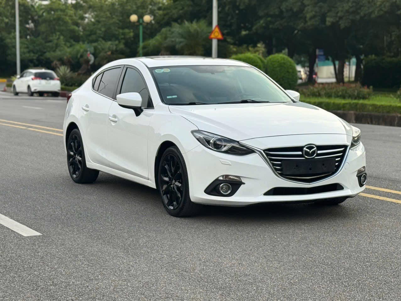 Hình ảnh xe MAZDA 3 1.5 AT 2016 - 90.000KM