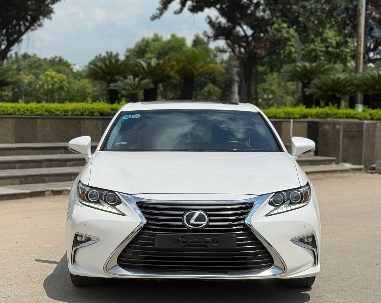 Hình ảnh xe LEXUS ES 250 nồi đồng cối đá Model 2016