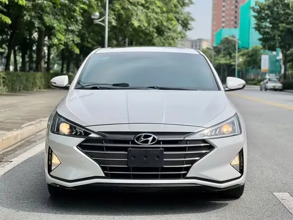 Hình ảnh xe HYUNDAI ELANTRA 1.6 AT 2021 - 40.000KM