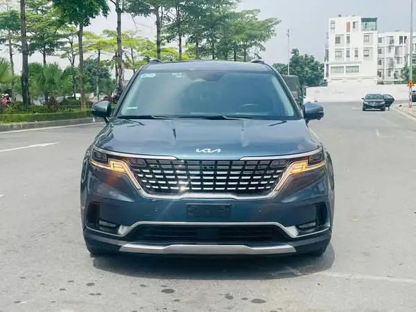 Hình ảnh xe KIA CARNIVAL 2.2 SIGNATURE 2023 - 40.000KM