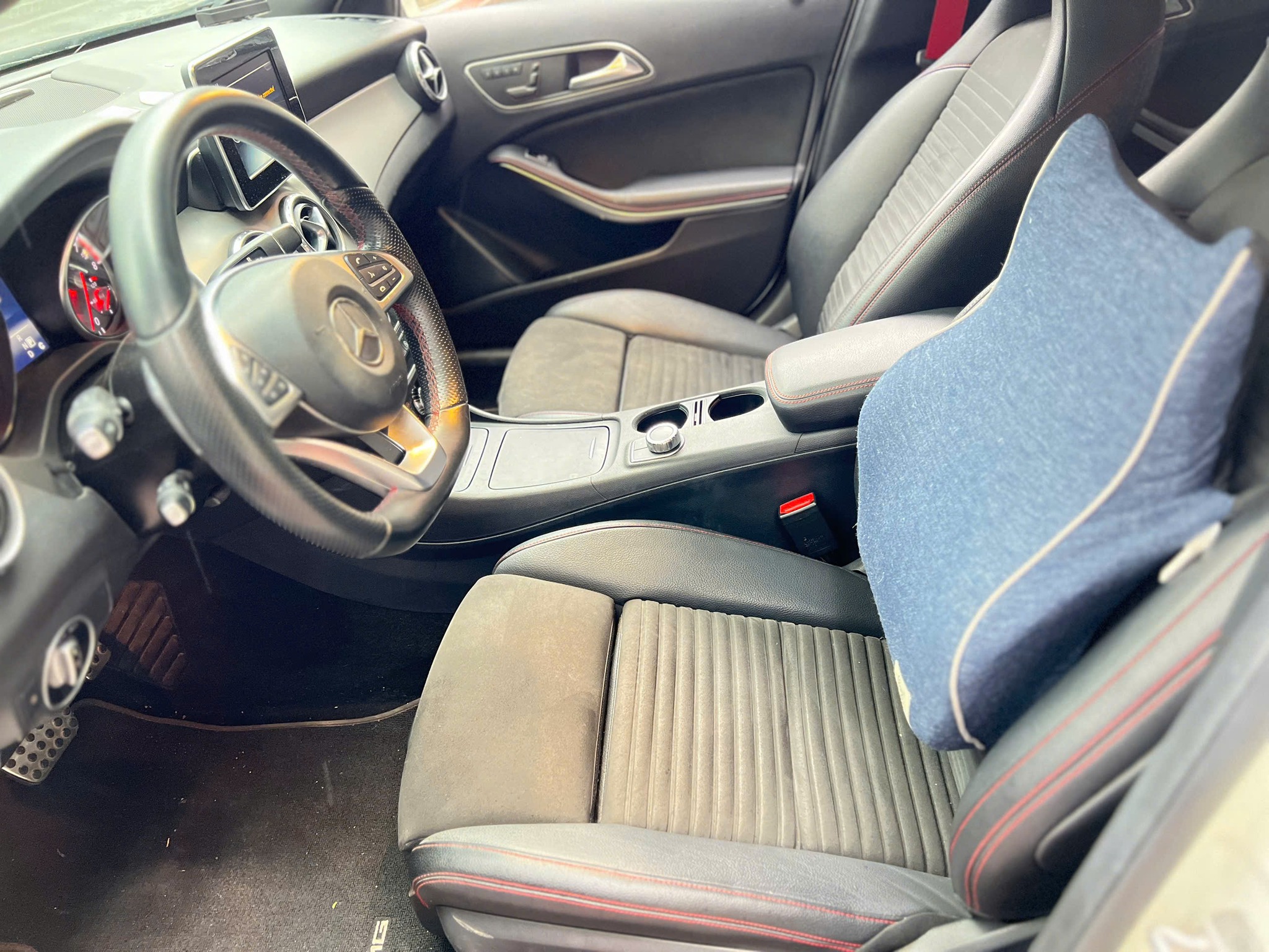 Hình ảnh xe MERCEDES-BENZ GLA 250 2016 - 59.000KM