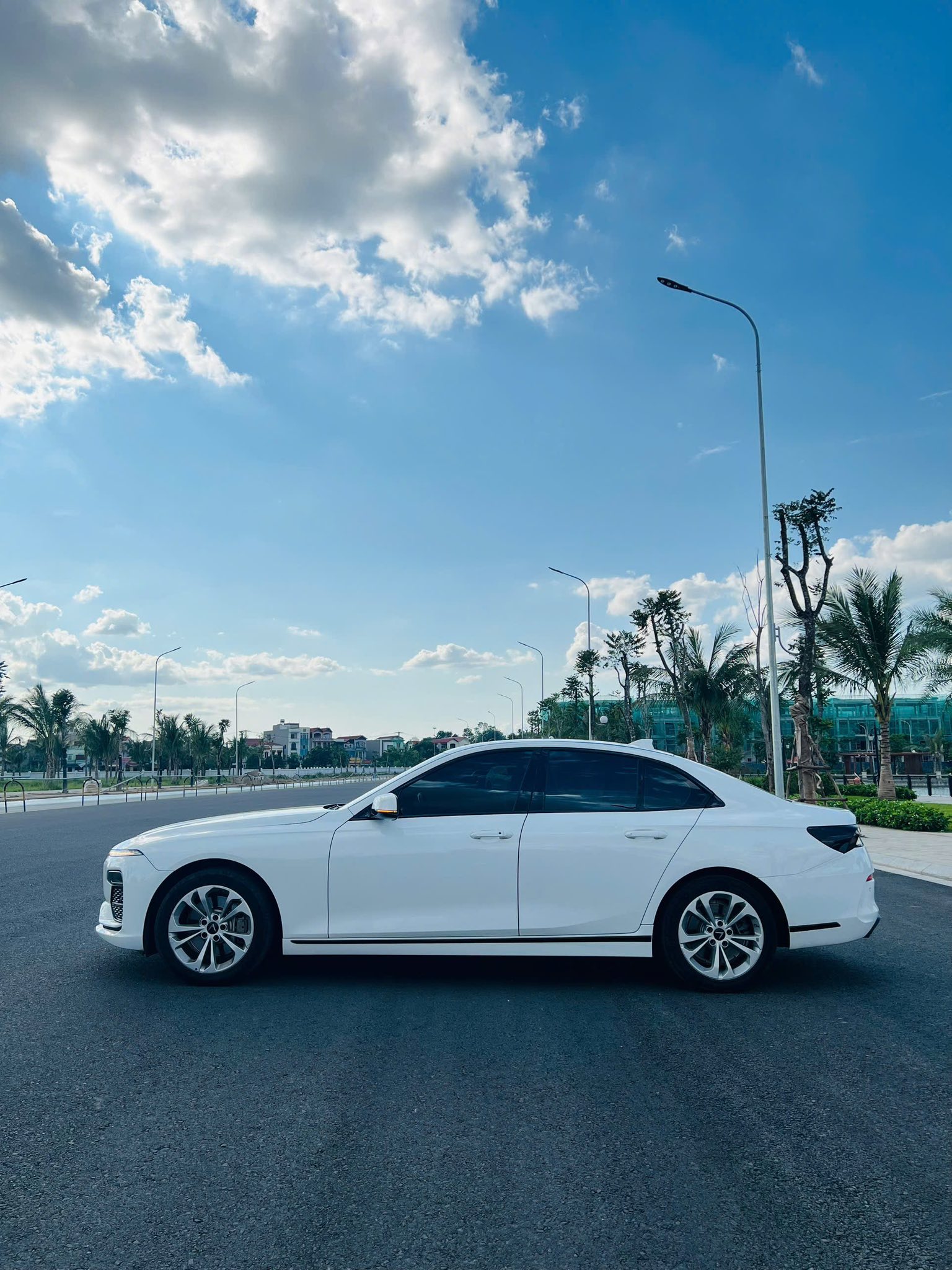 Hình ảnh xe VINFAST LUX A2.0 2.0 BASE 2022 - 60.000KM