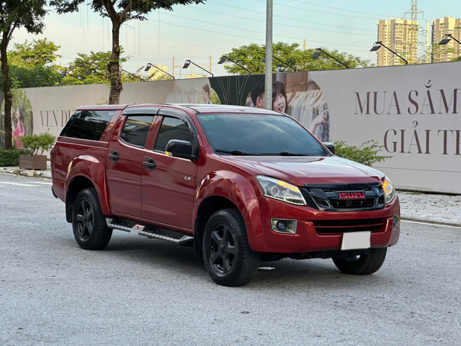 Hình ảnh xe Isuzu Dmax LS 2.5 4X4 AT, sản xuất năm 2016