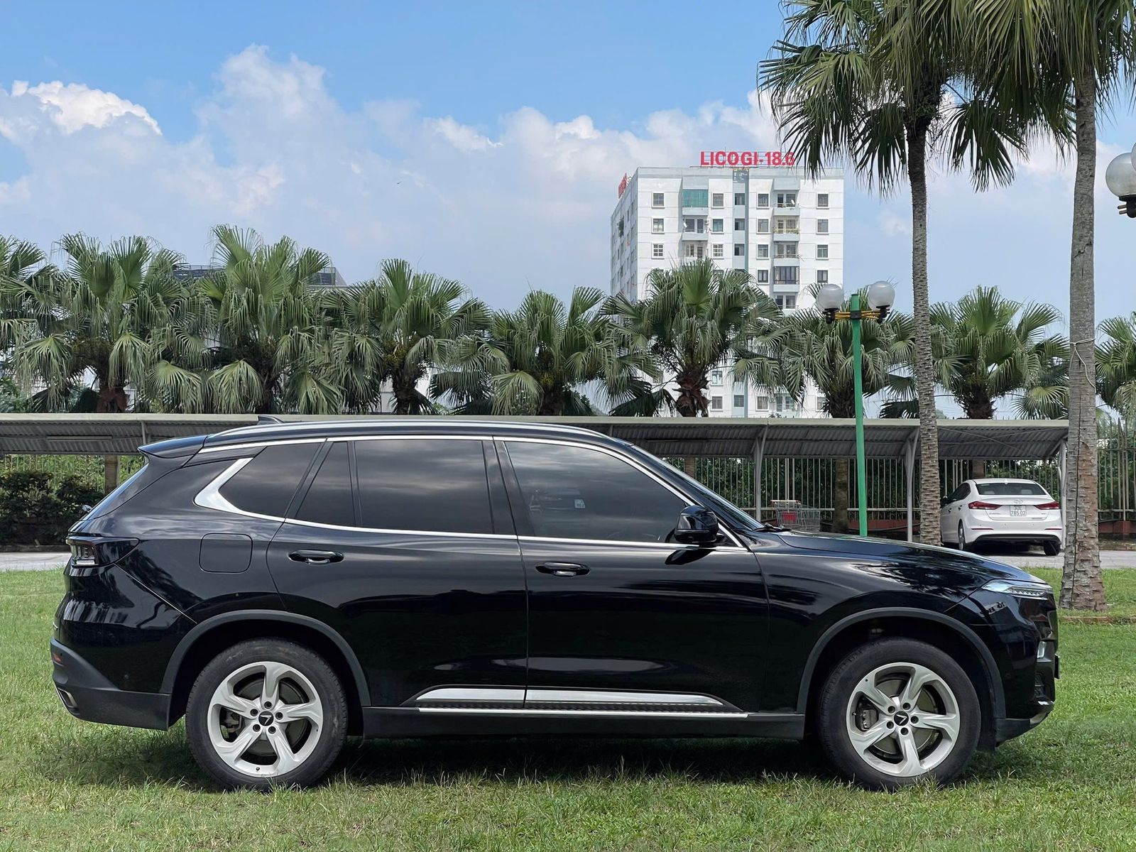 Hình ảnh xe Vinfast Lux SA 2.0 Plus 2020