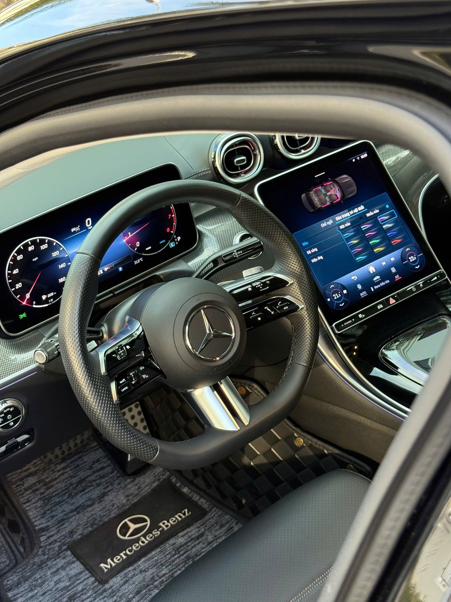 Hình ảnh xe Mercedes C300 AMG bản V1 2024 mẫu All New