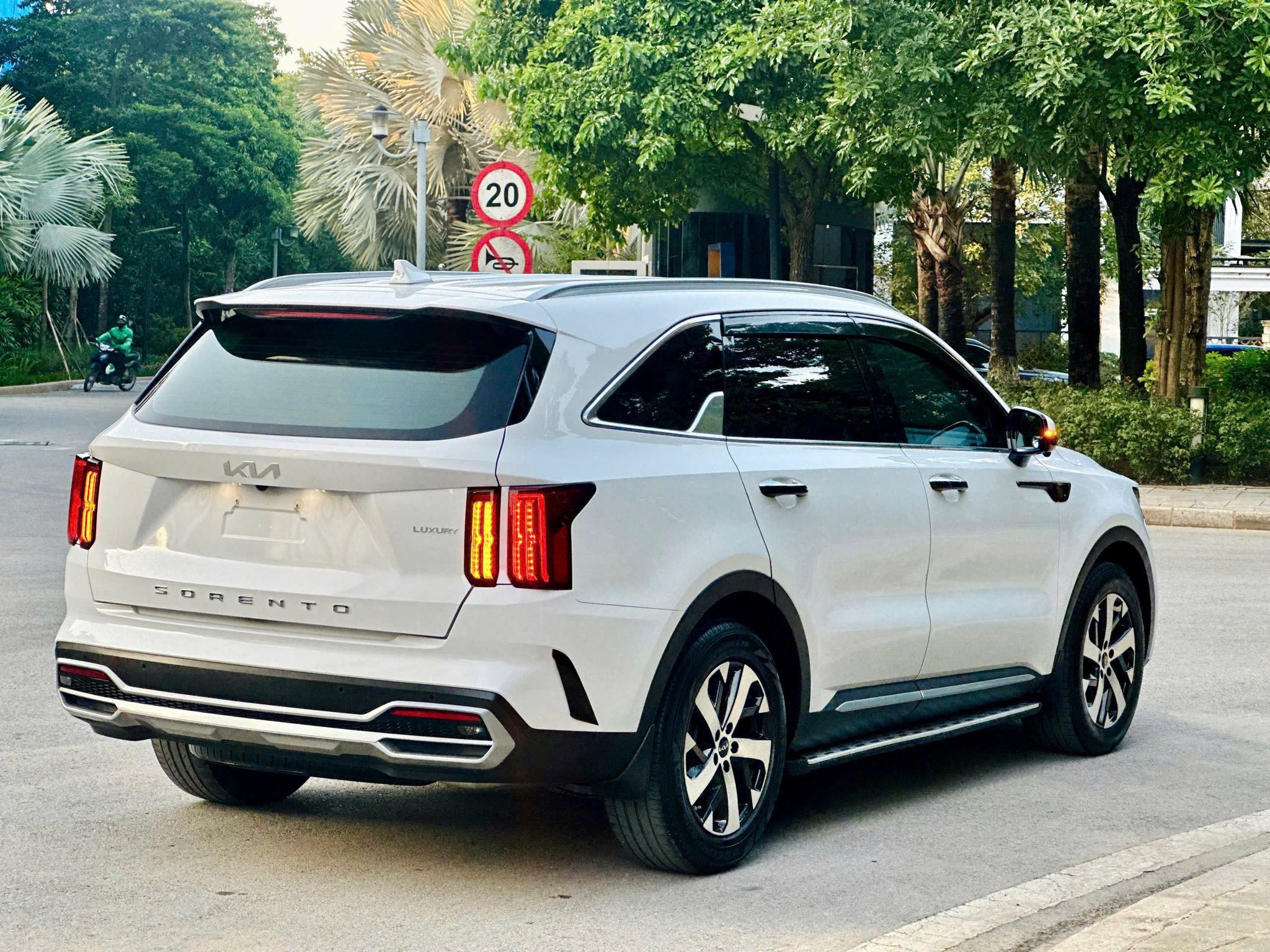 Hình ảnh xe KIA Sorento luxury. 2.2 AT 2024- 40.000km