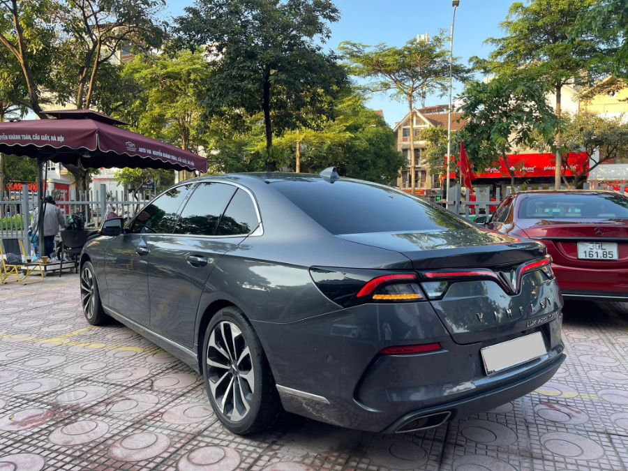 Hình ảnh xe Vinfast Lux A 2.0 Premium 2019