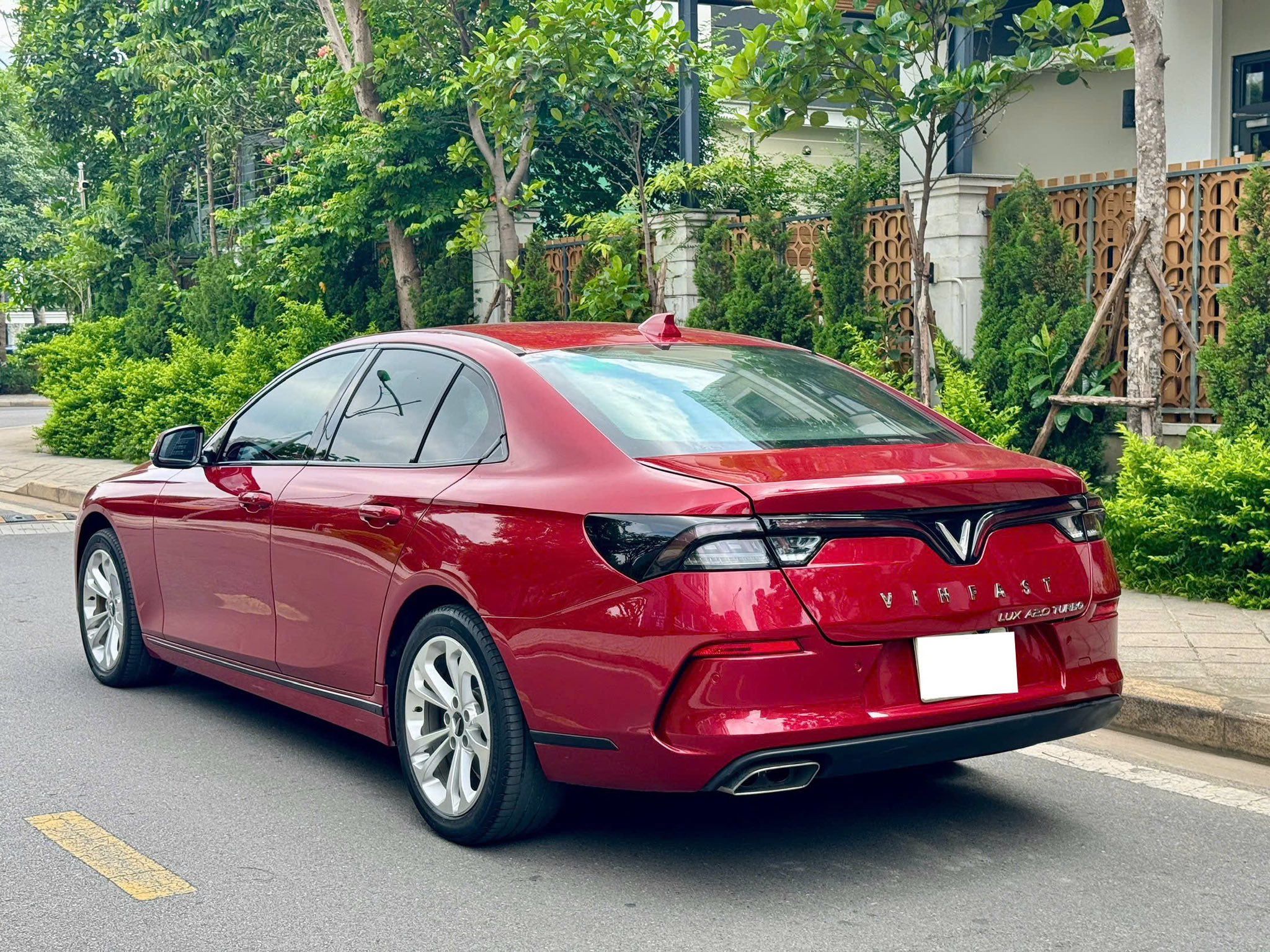 Hình ảnh xe VINFAST LUX A2.0 BASE 2020 - 50.000KM
