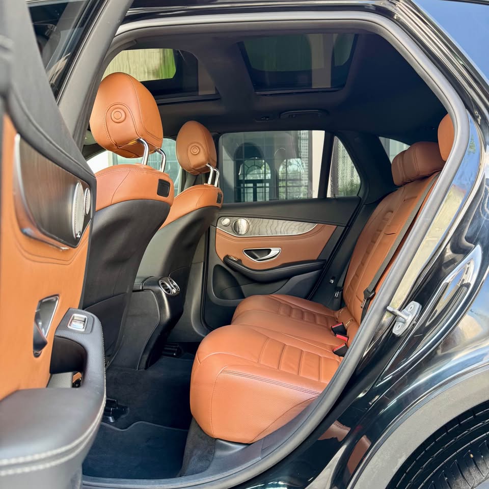 Hình ảnh xe MERCEDES-BENZ GLC 300 4 MATIC 2017 - 85.000KM