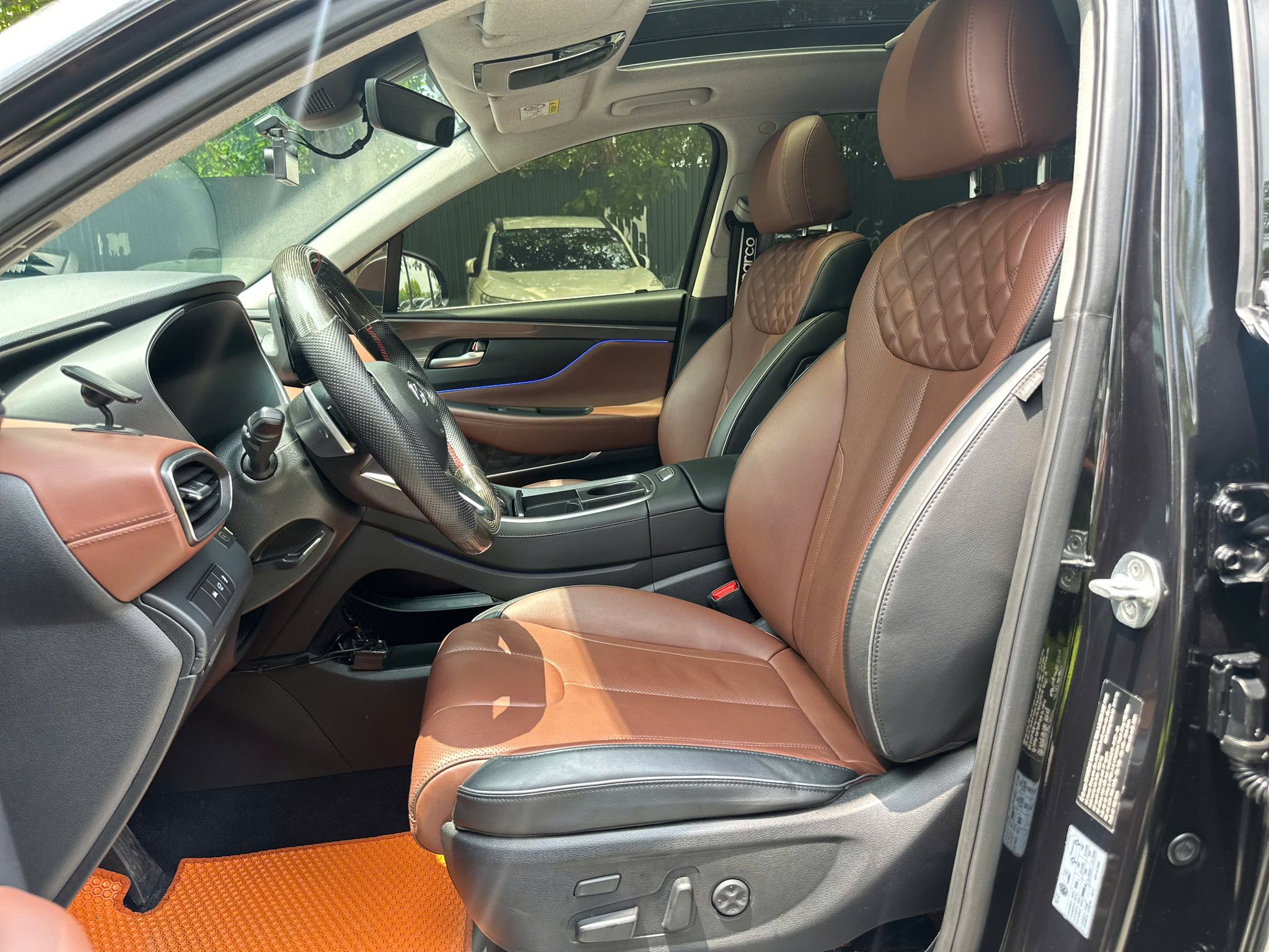 Hình ảnh xe HYUNDAI SANTA FE CAO CẤP 2.2L HTRAC 2022 - 48.000KM