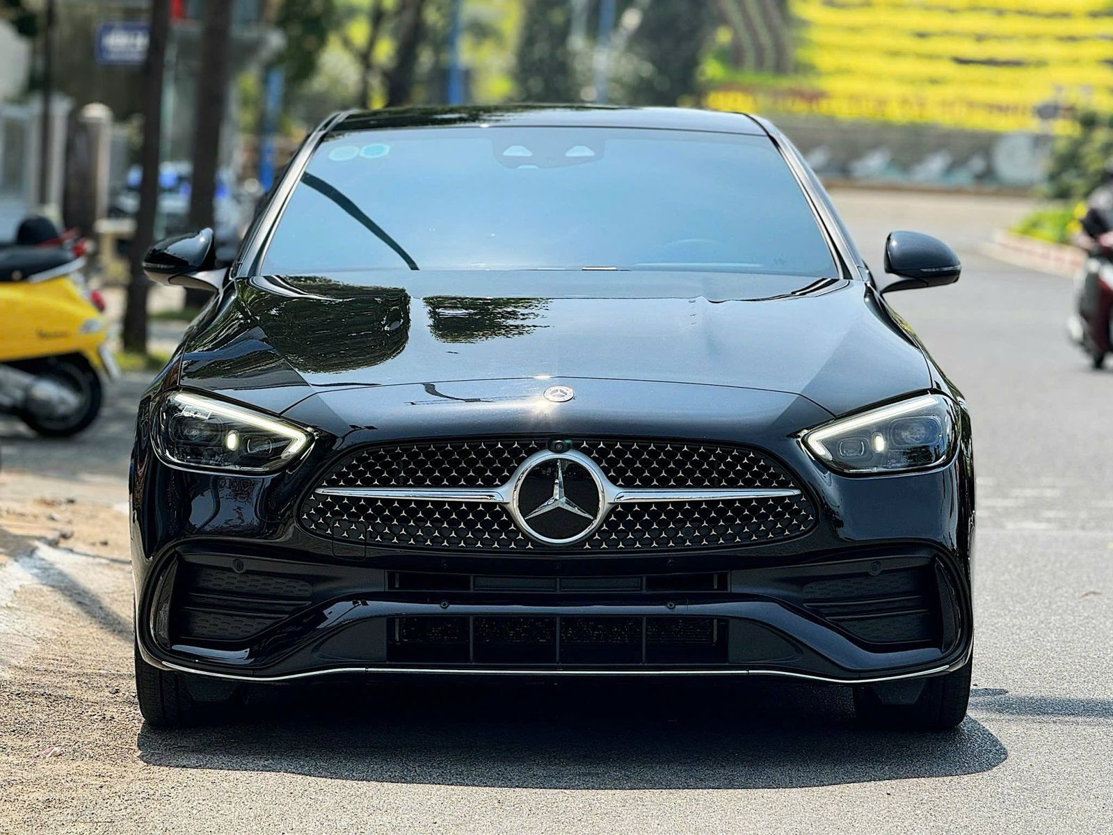 Hình ảnh xe Mercedes C300 AMG bản V1 2024 mẫu All New