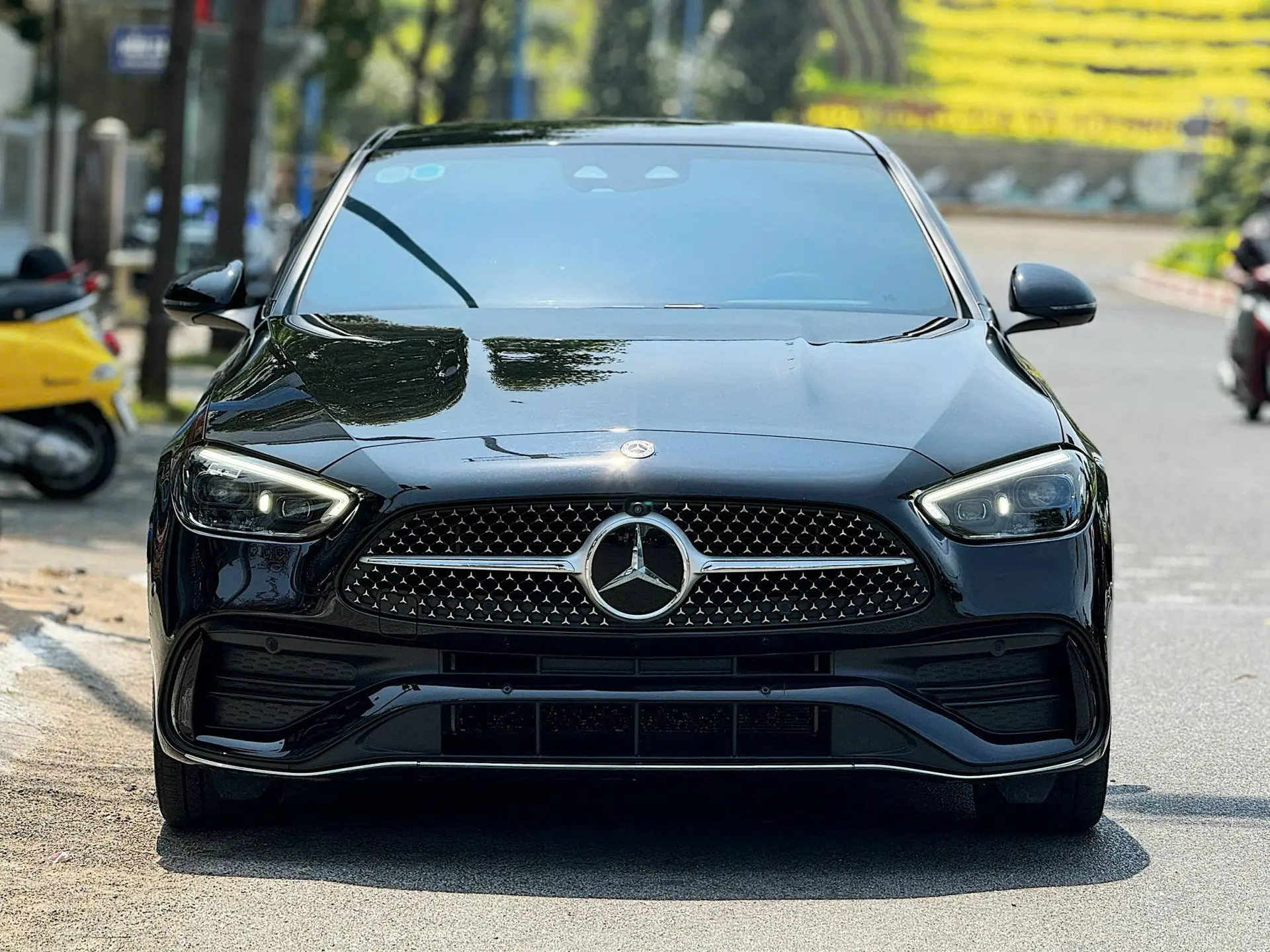 Hình ảnh xe Mercedes C300 AMG bản V1 2024 mẫu All New