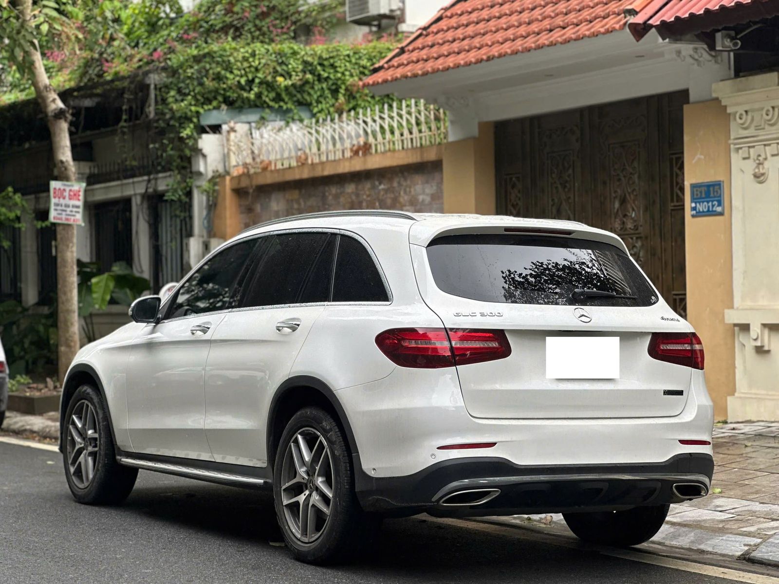 Hình ảnh xe MERCEDES-BENZ GLC 300 4MATIC 2018 - 110.000KM
