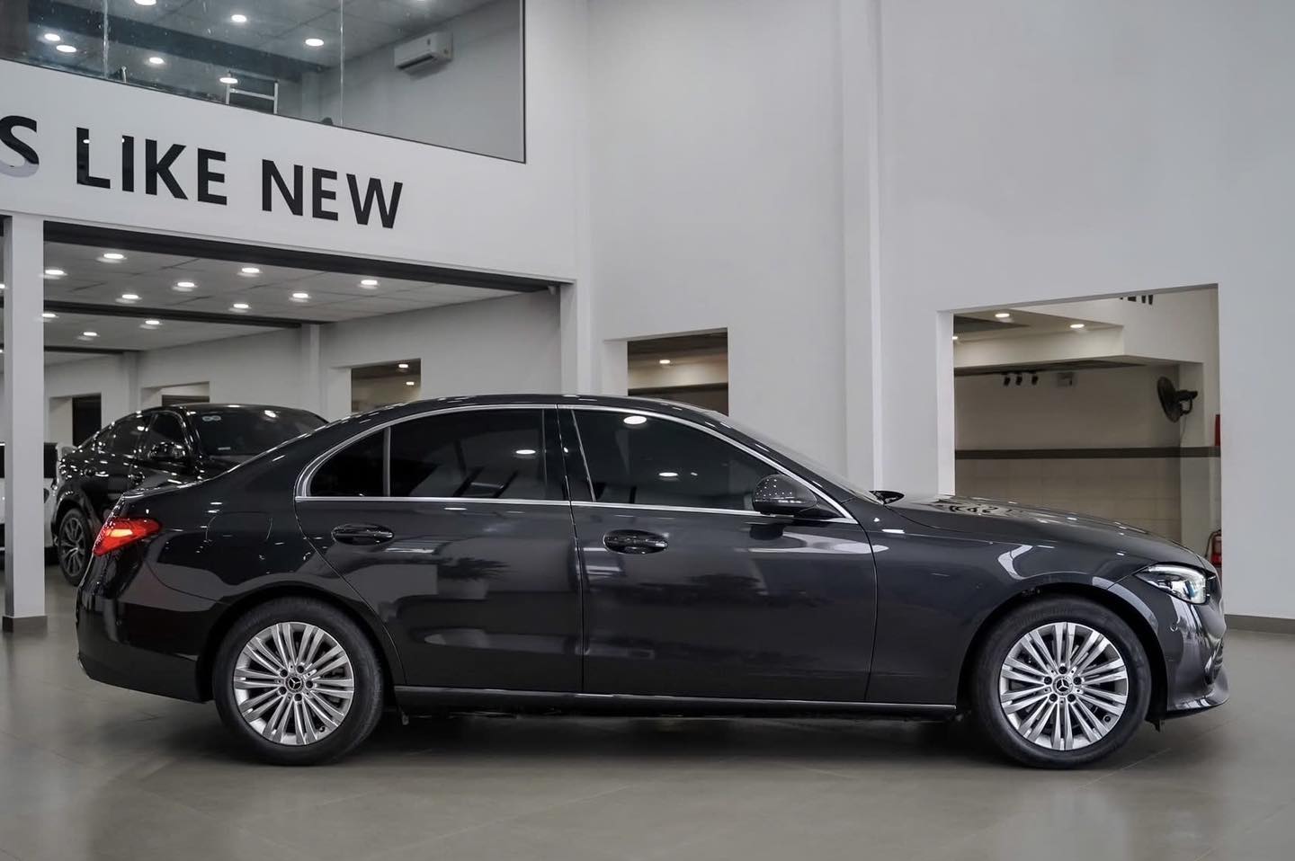 Hình ảnh xe MERCEDES-BENZ C-CLASS 200 2022 - 11.000KM