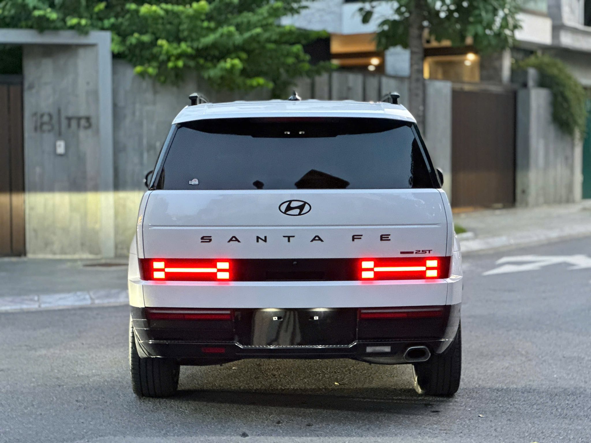 Hình ảnh xe HYUNDAI SANTA FE CALLIGRAPHY 2.5L TURBO HTRAC 2024 - 10.000KM