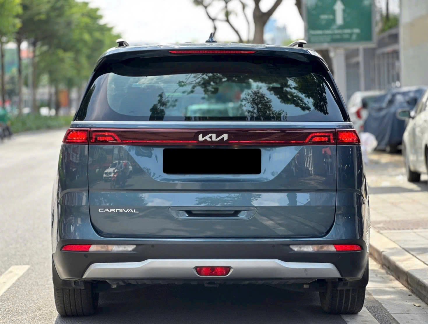 Hình ảnh xe KIA CARNIVAL 2.D PREMIUM 2022 - 76.000KM