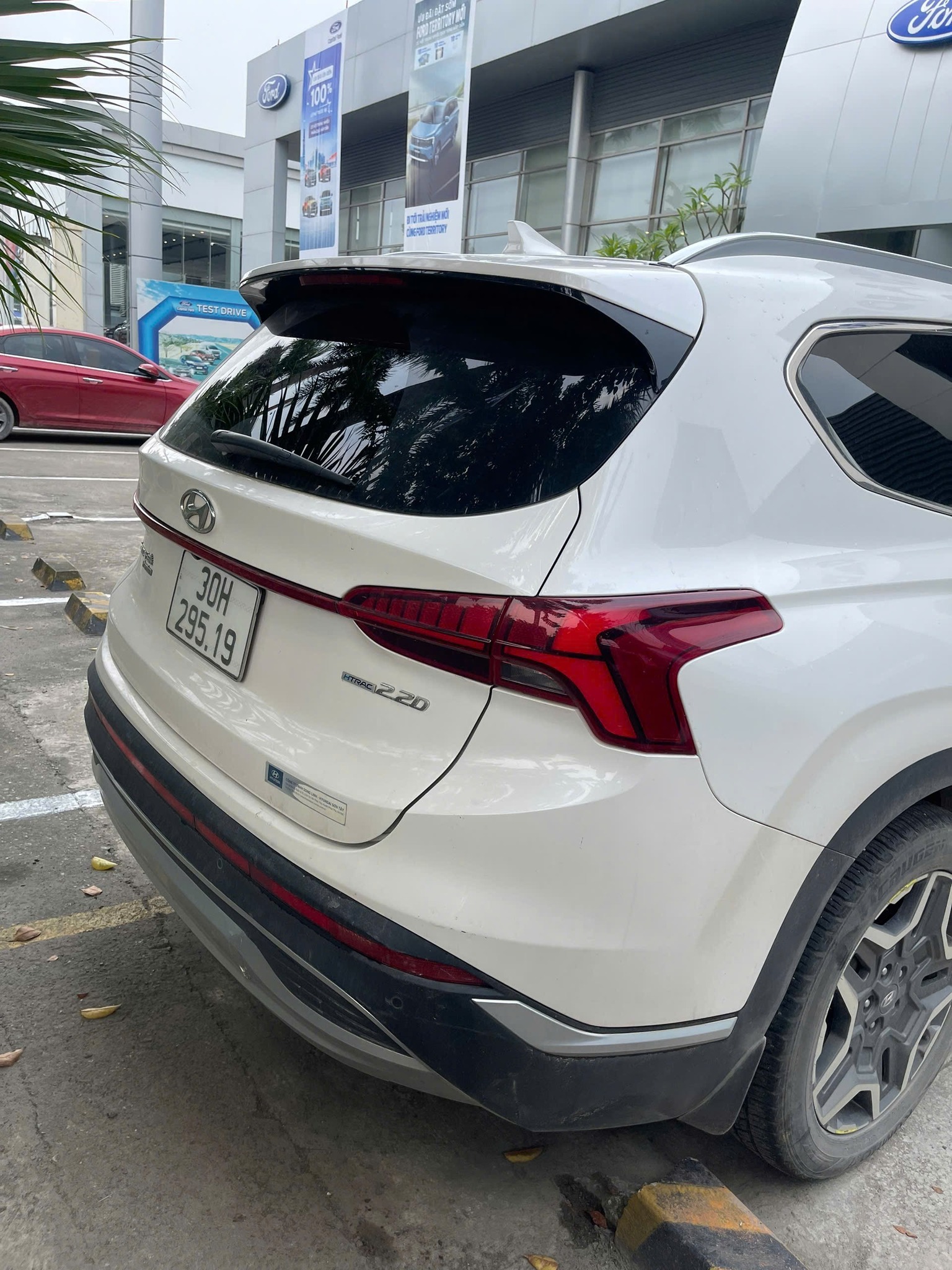 Hình ảnh xe HYUNDAI SANTA FE 2.2L HTRAC 2021 - 70.000KM
