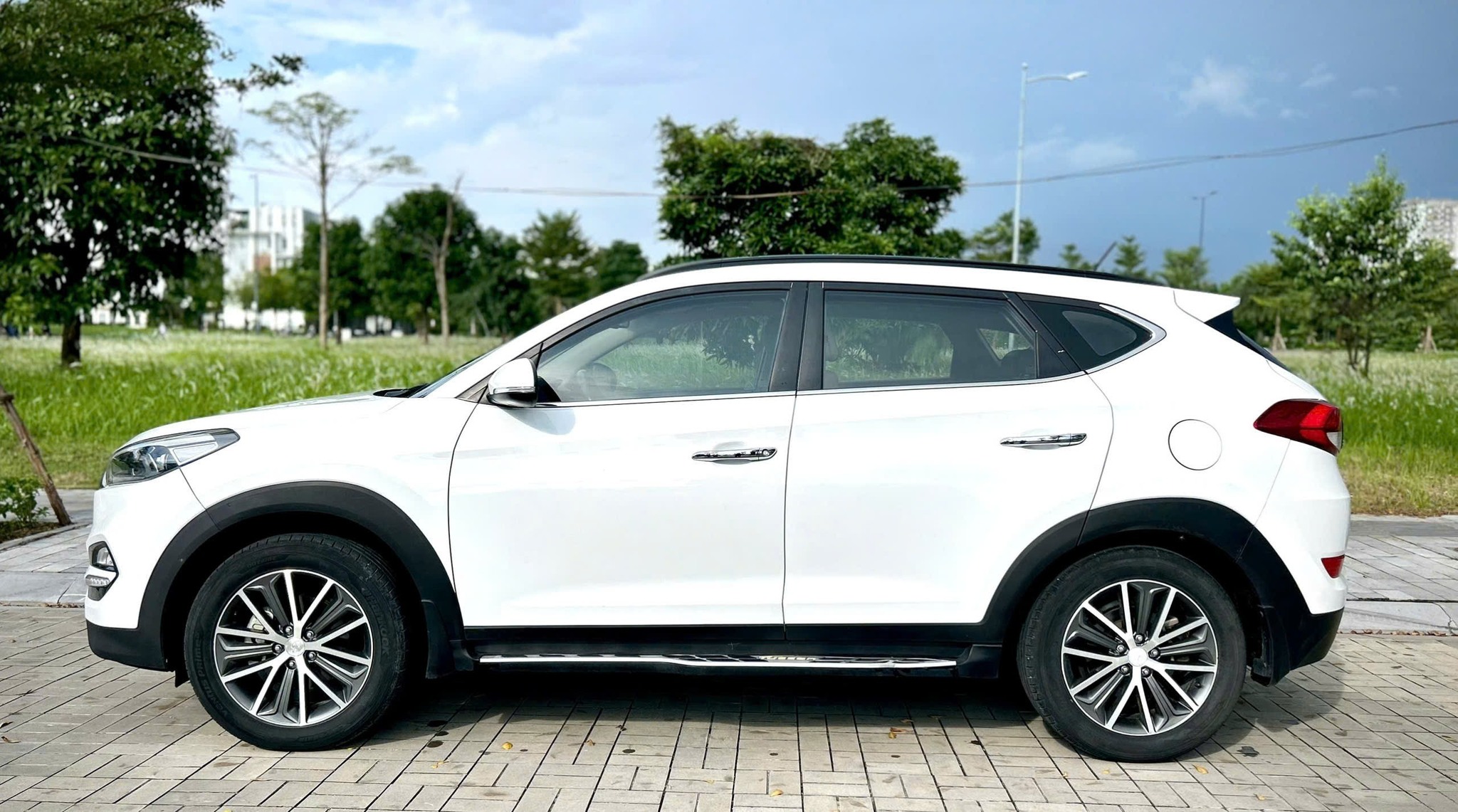 Hình ảnh xe HYUNDAI TUCSON 2.0 ATH 2016 - 82.000KM