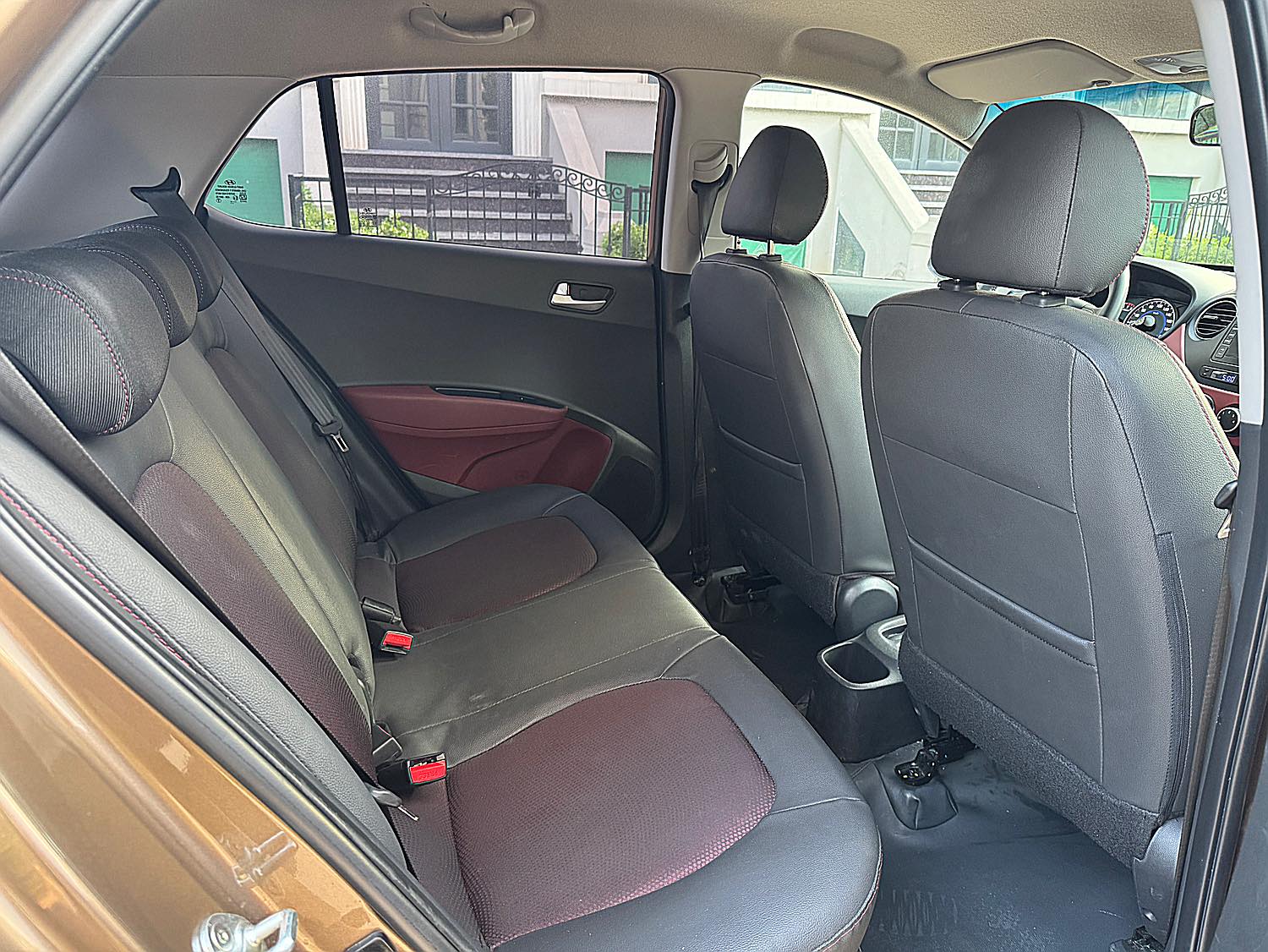 Hình ảnh xe HYUNDAI I10 GRAND 1.2 AT 2018 - 110.000KM