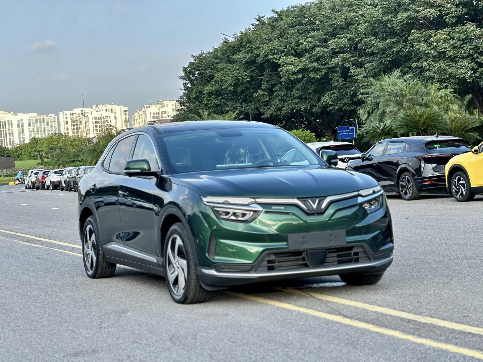 Hình ảnh xe VINFAST VF8 PLUS 2024 - 50KM