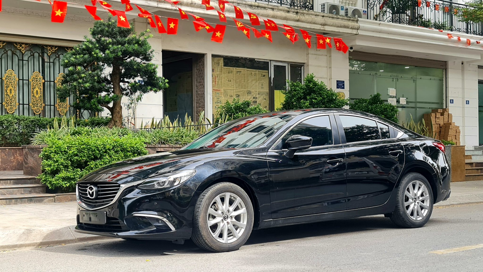 Hình ảnh xe MAZDA 6 2.0L 2018 - 55.000KM