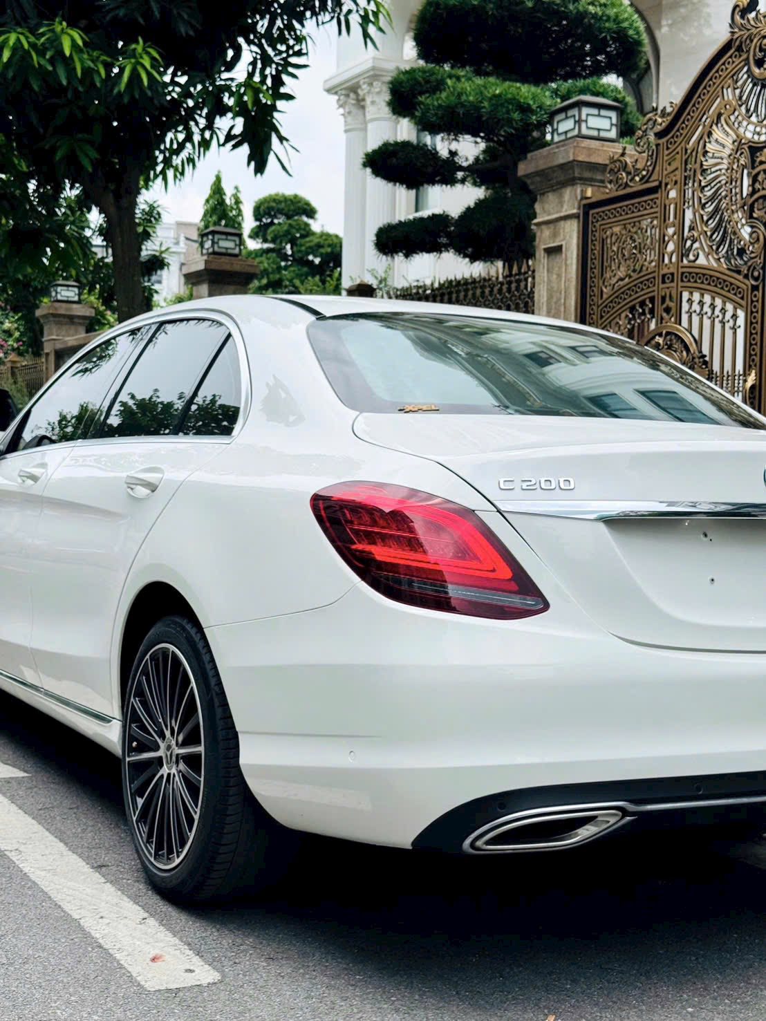Hình ảnh xe MERCEDES-BENZ C200 EXCLUSIVE 2021 - 56.000KM