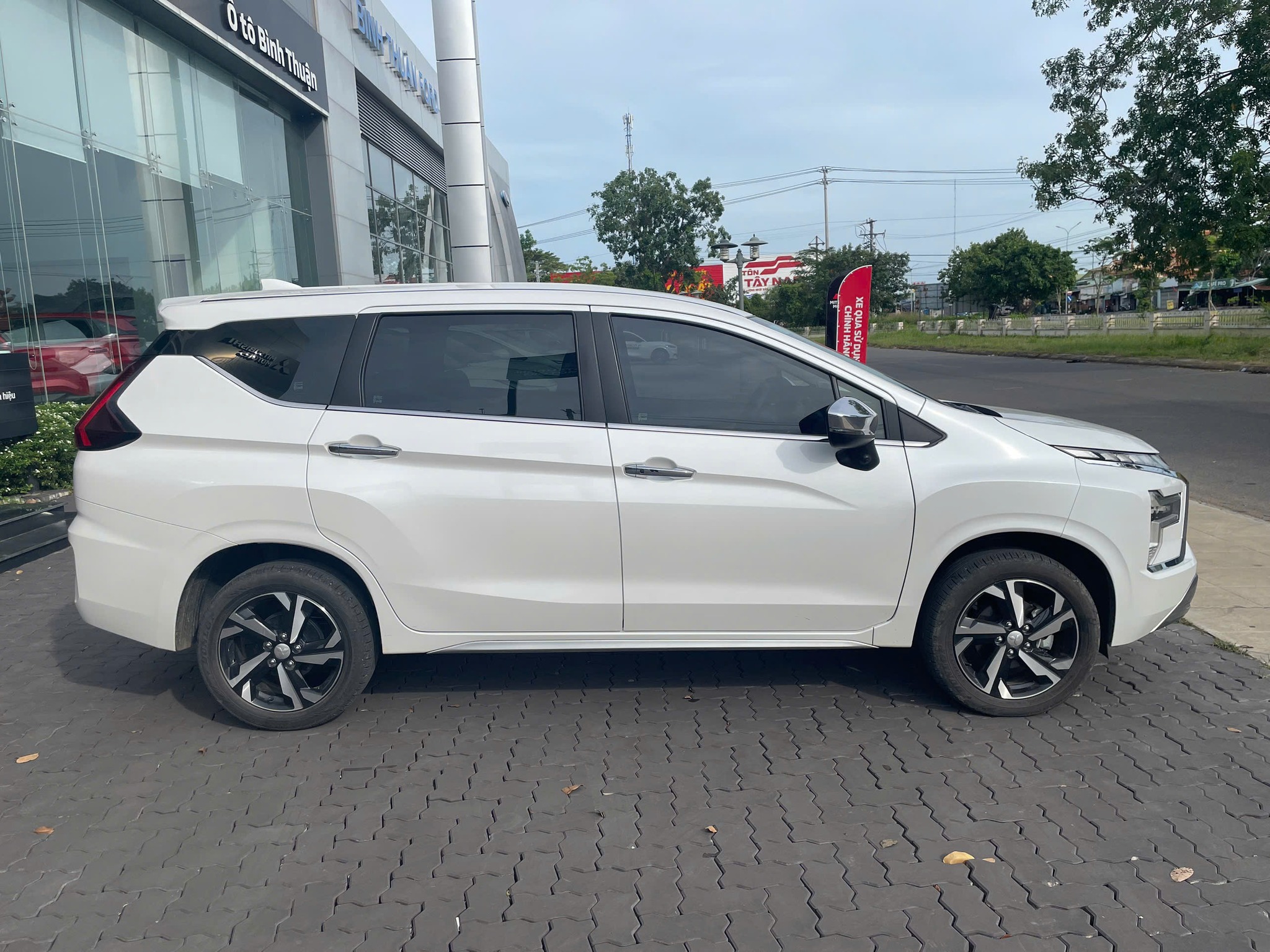 Hình ảnh xe MITSUBISHI XPANDER 2025