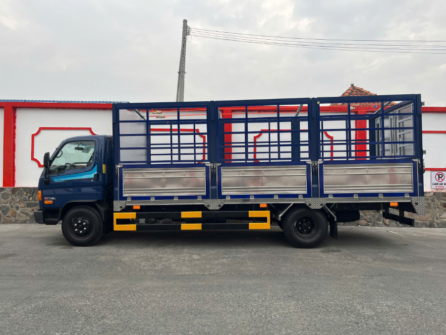 Hình ảnh xe HYUNDAI W11SL THÙNG MUI BẠT