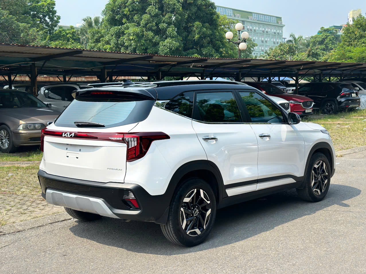 Hình ảnh xe KIA Seltos Sx 2025 1.5Premium Odo 2000Km