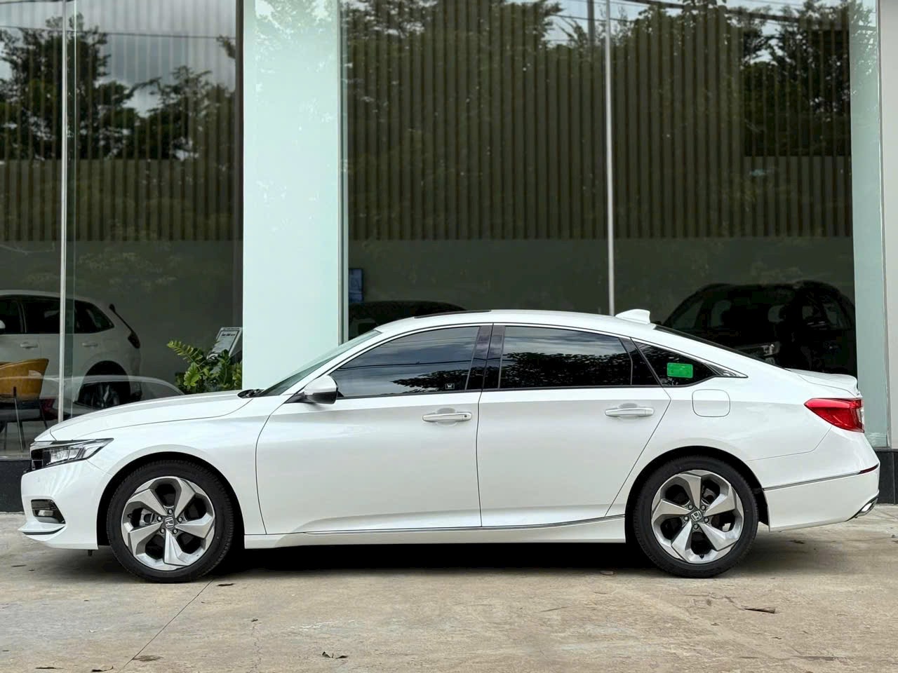 Hình ảnh xe HONDA ACCORD CVT 2025