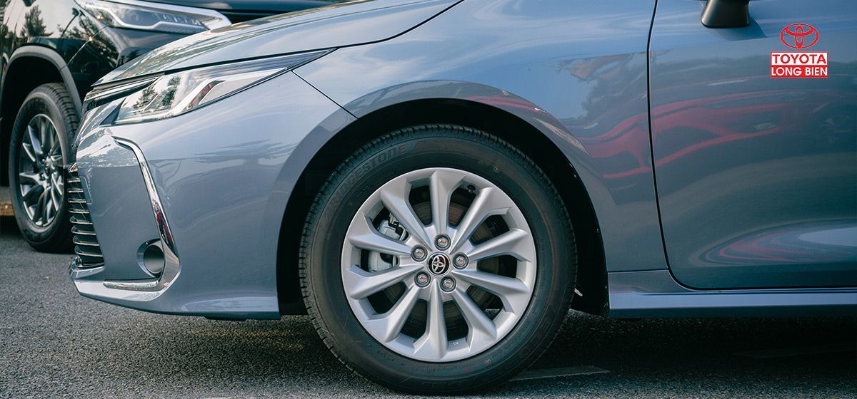 Hình ảnh xe Toyota Corolla Altis 1.8 HEV