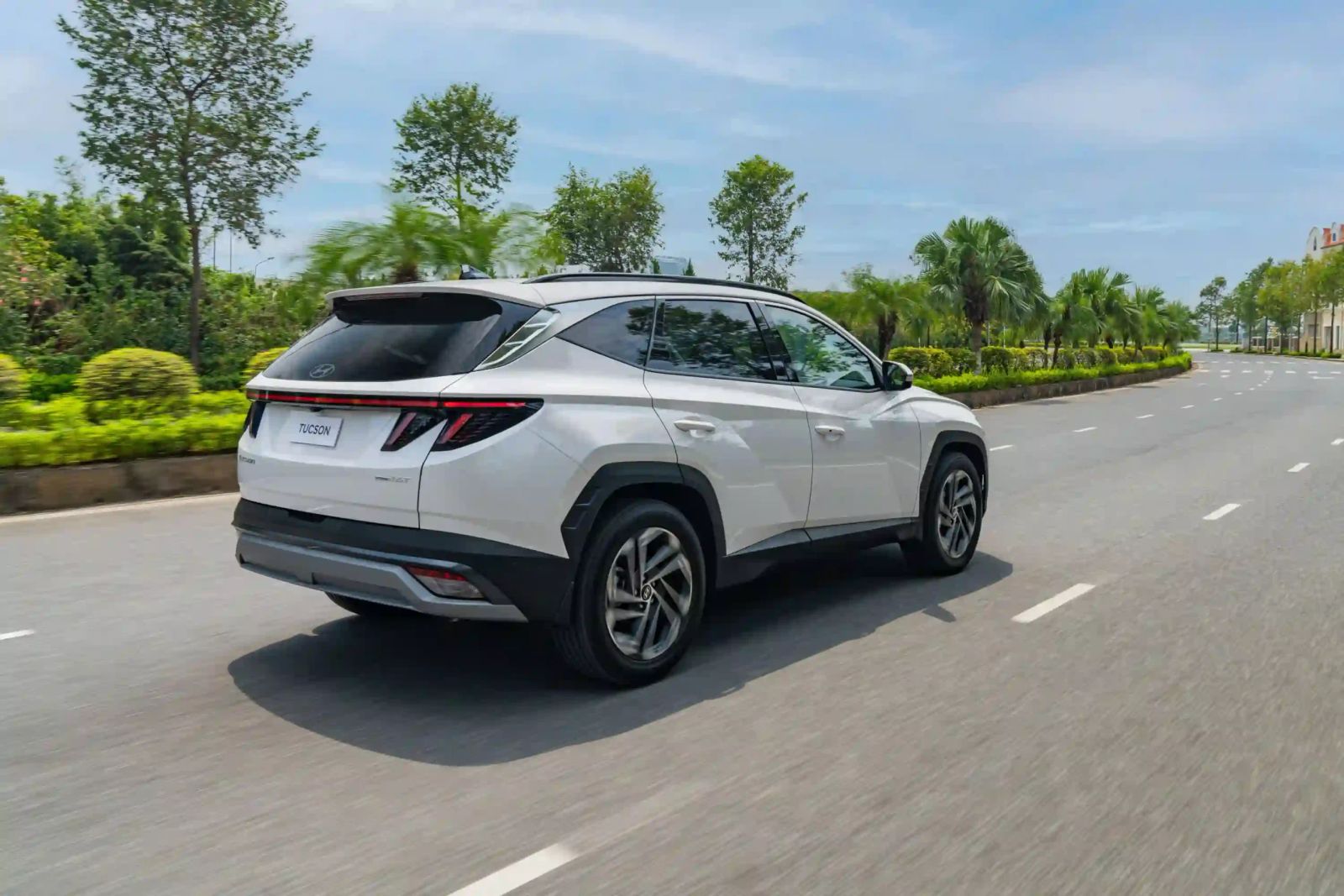 Hình ảnh xe HYUNDAI TUCSON TIÊU CHUẨN 2025
