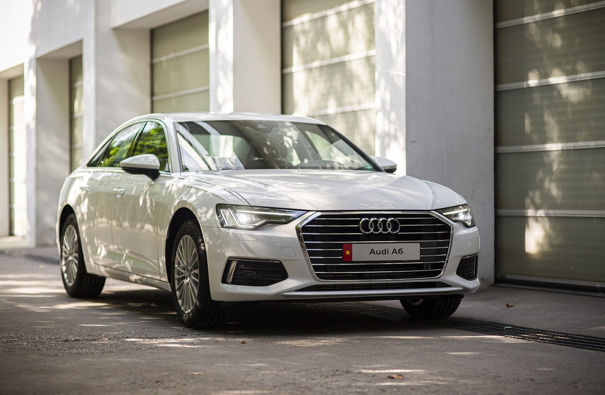 Audi A6 là kỳ phùng địch của của BMW 520i trong phân khúc xe hạng sang cỡ nhỏ