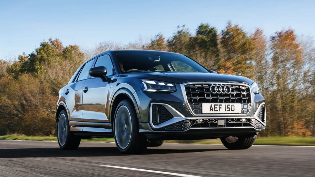 Audi Q2 2025 có thiết kế phá cách đầy mạnh mẽ với những đường nét góc cạnh