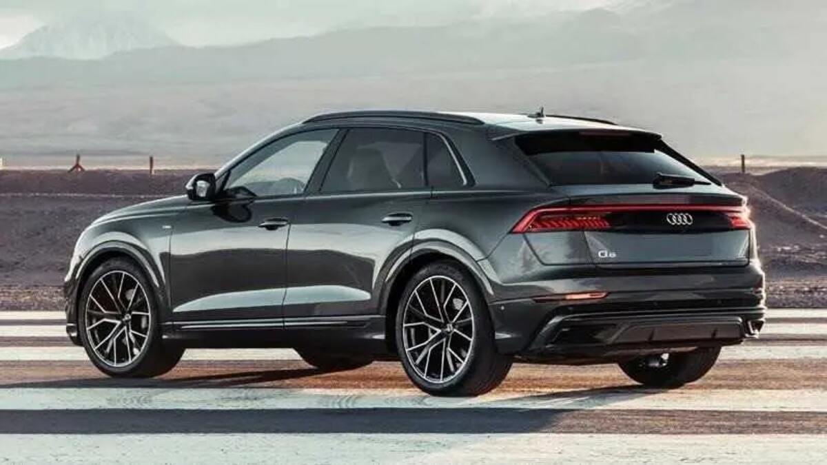 Audi Q8 là đối thủ cạnh tranh với tính năng hiện đại có phần trội hơn BMW X6