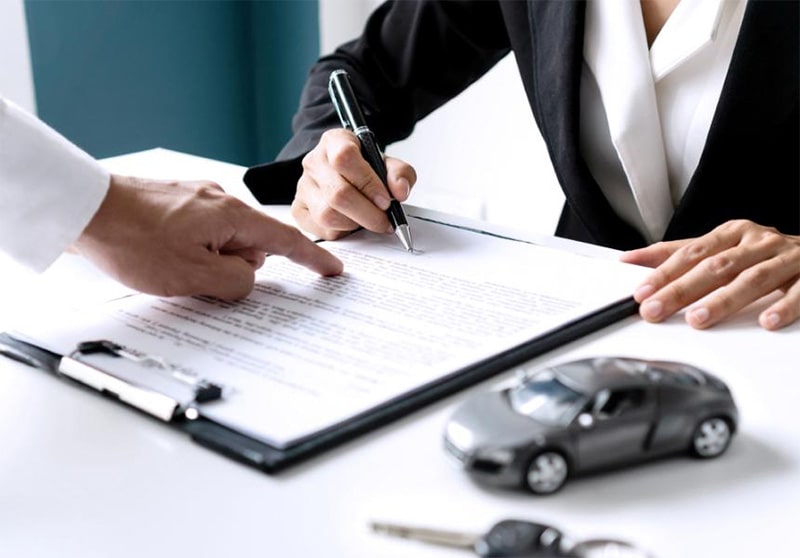 Bán xe ô tô có cần chữ ký 2 vợ chồng không?