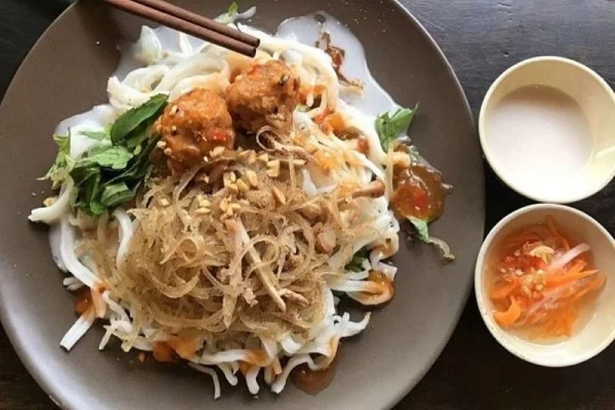 Bánh tằm bì Hà Tiên nổi tiếng