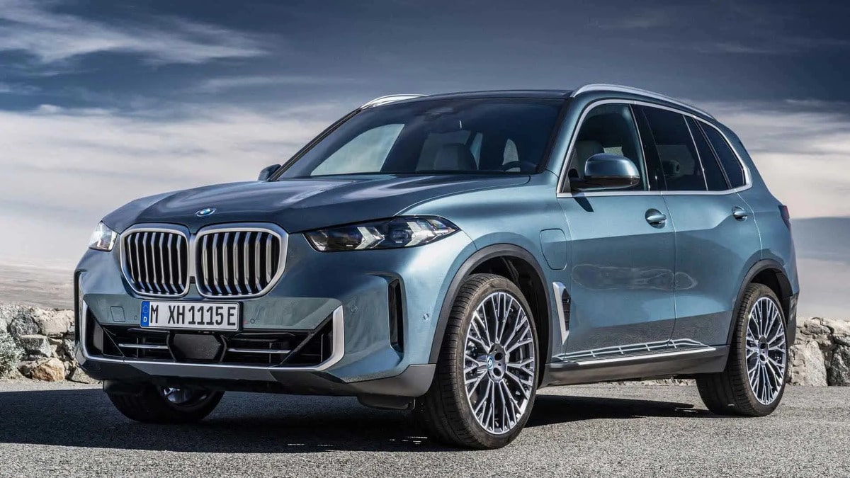 BMW X5 trang bị những công nghệ an toàn tiên tiến nhất trong ngành công nghiệp ô tô