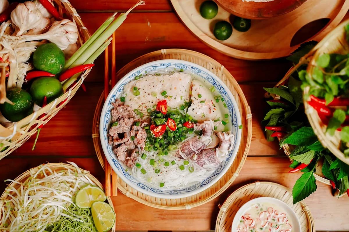 Bún quậy cũng là một món ăn nổi tiếng tại Phú Quốc