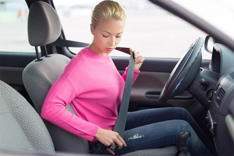 Cách lái xe số tự động