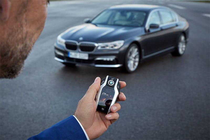 Cách nổ máy khi chìa khóa hết pin