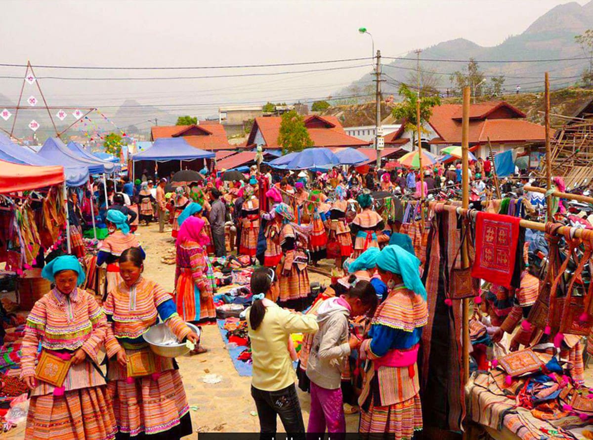 Chợ Mù Cang Chải