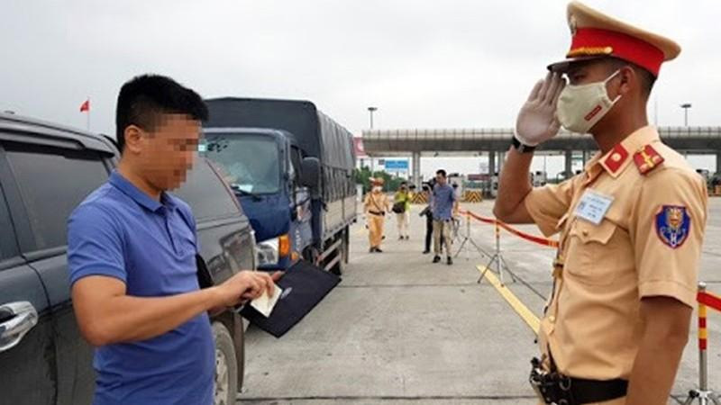 CSGT cần đảm bảo điều kiện gì khi yêu cầu phương tiện dừng lại?