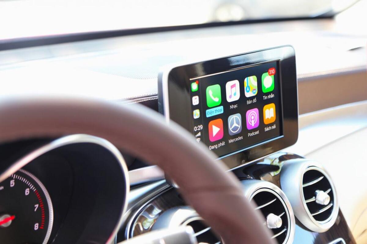 Đa dạng tiện nghi hiện đại, thông minh tích hợp trên GLC 200