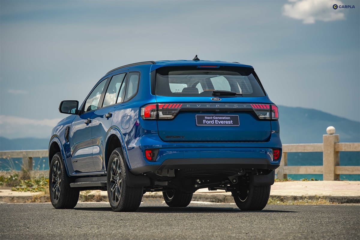 Đánh giá đuôi xe Ford Everest 2023