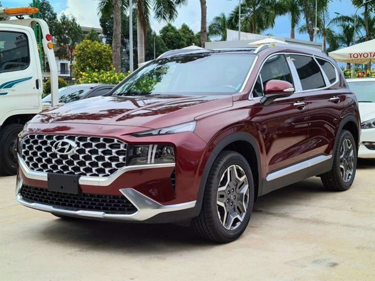 Đánh giá Hyundai Santafe 2023
