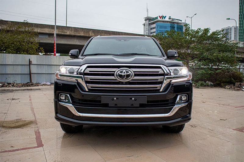 Đánh giá ngoại thất đầu xe Toyota Land Cruiser 2020