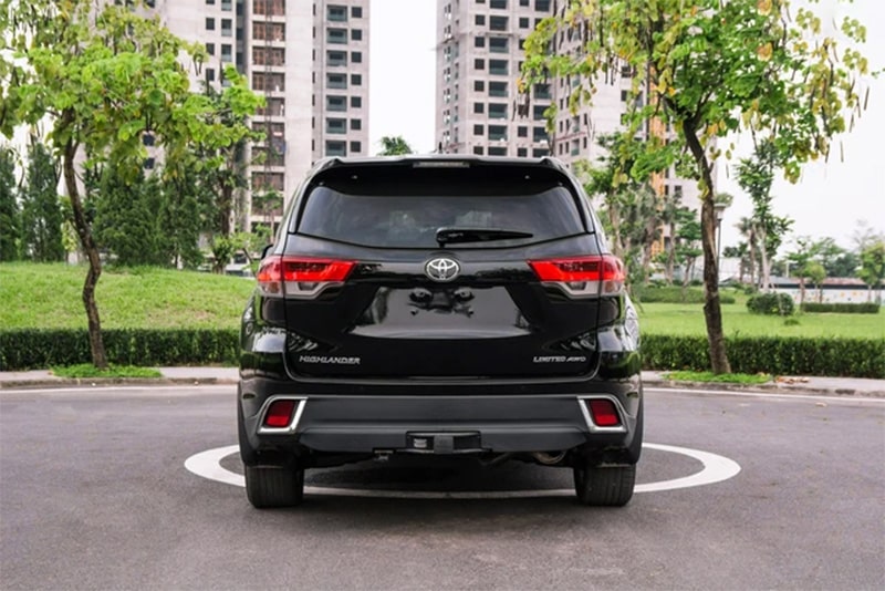 Đánh giá ngoại thất đuôi xe Toyota Highlander 2019
